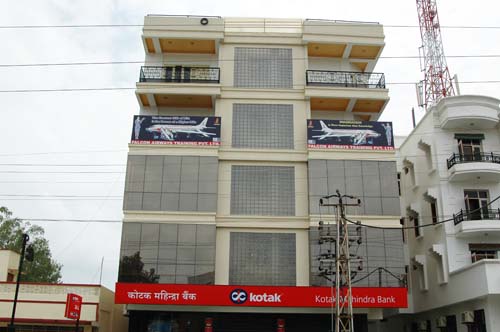 kotak3